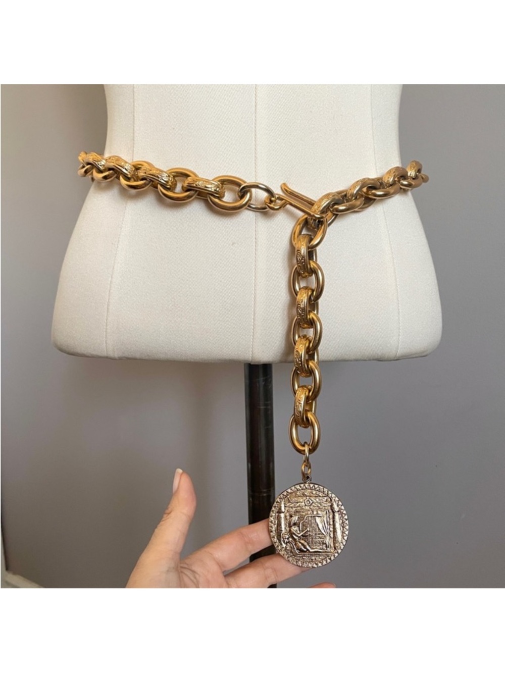 Vintage Gold Super Chunky Chain Belt w/ Egyptian Coin Medallion